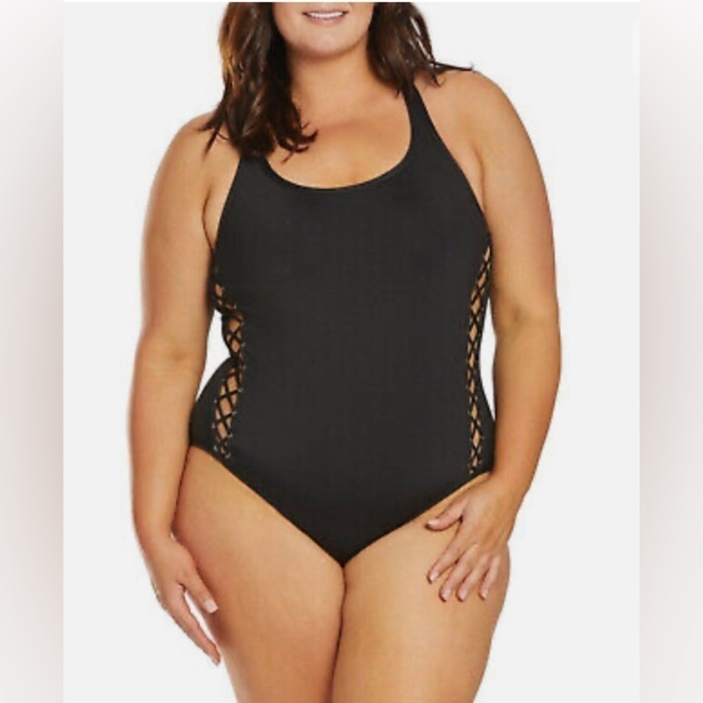 La Blanca one piece swimsuit, tummy control, plus size, size 22W
